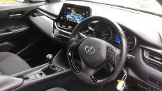 Toyota Yaris Cross 1.5 Hybrid Design 5dr CVT Hybrid Estate